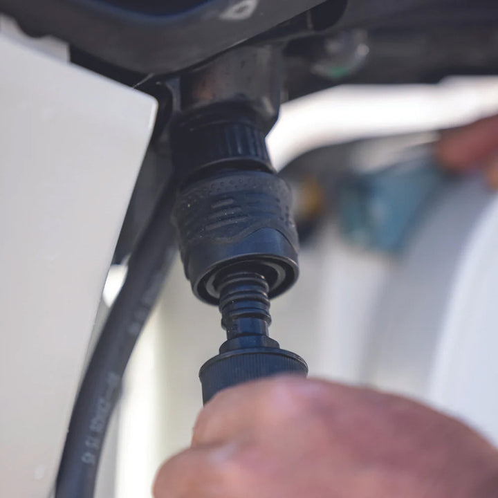 Flushmaster flush port quick connect kit for Honda outboards, used for easy engine flushing and maintenance.