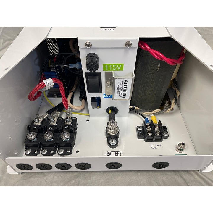 Chargeur de batterie Sentry Marine 115/230 V, entrée 12 V CC - 60 A - 3 batteries