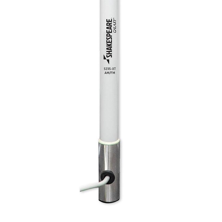 Shakespeare AM/FM 8 5235-XT Galaxy antenna for radio reception, black plastic design with mounting base and cable connection