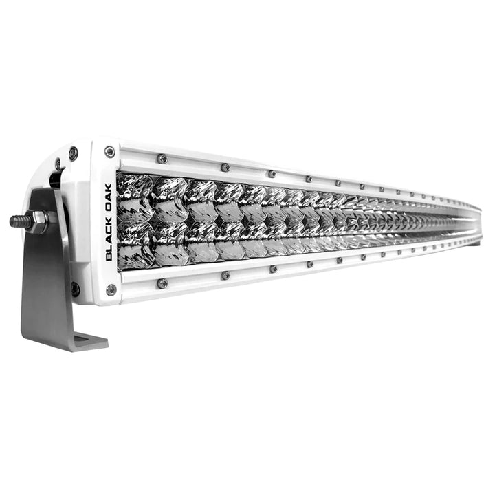 Barre lumineuse LED incurvée à double rangée Black Oak Pro Series 3.0 de 50 po - Optique combinée - Boîtier blanc