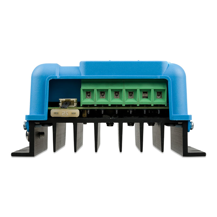 Victron Energy SmartSolar MPPT 100/20 battery charger with UL approval, designed for up to 48 VDC solar power systems.